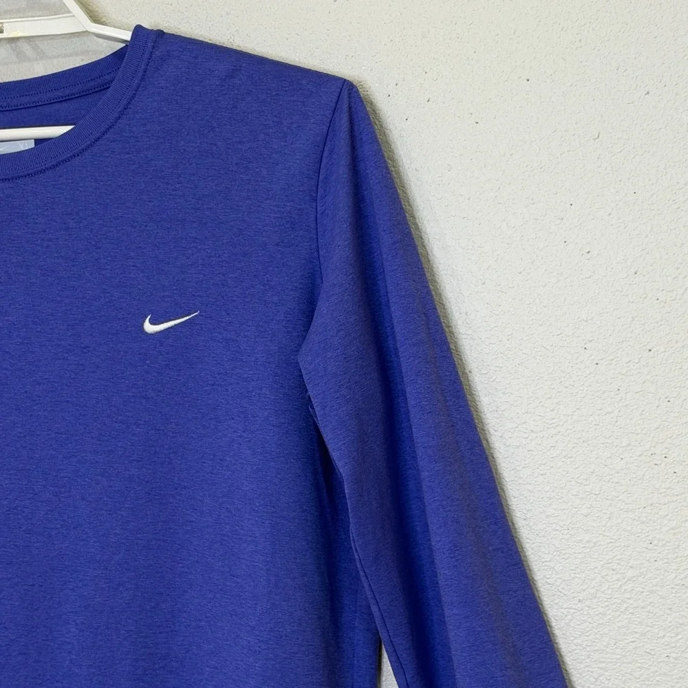 Nike Fit Dry T-Shirt Mens Size XL Purple Long Sleeve Crew Neck Loose Fit Workout